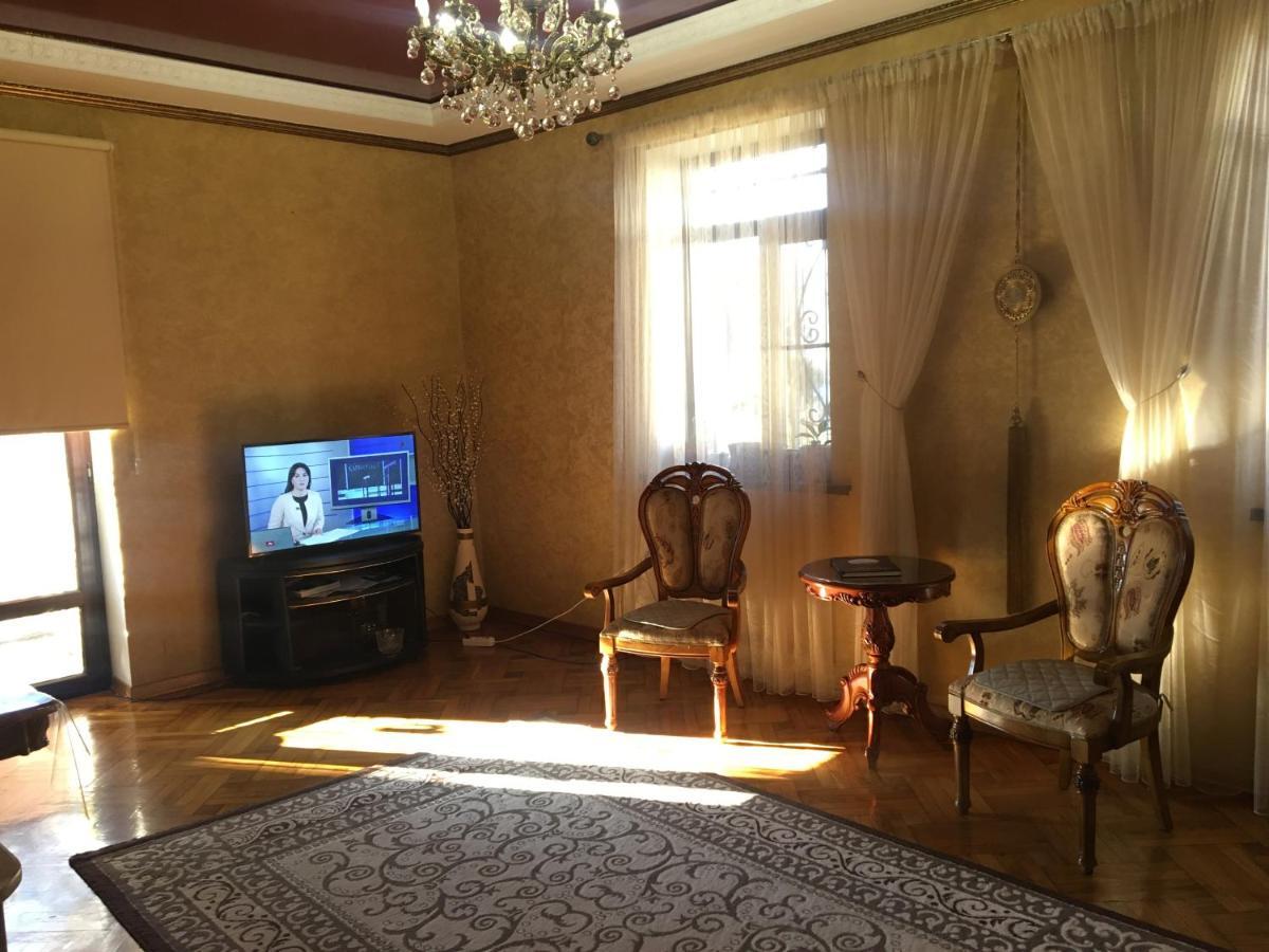 Hotel By The Sea Rozetta Sukhumi Ngoại thất bức ảnh