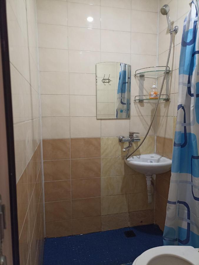 Hotel By The Sea Rozetta Sukhumi Ngoại thất bức ảnh