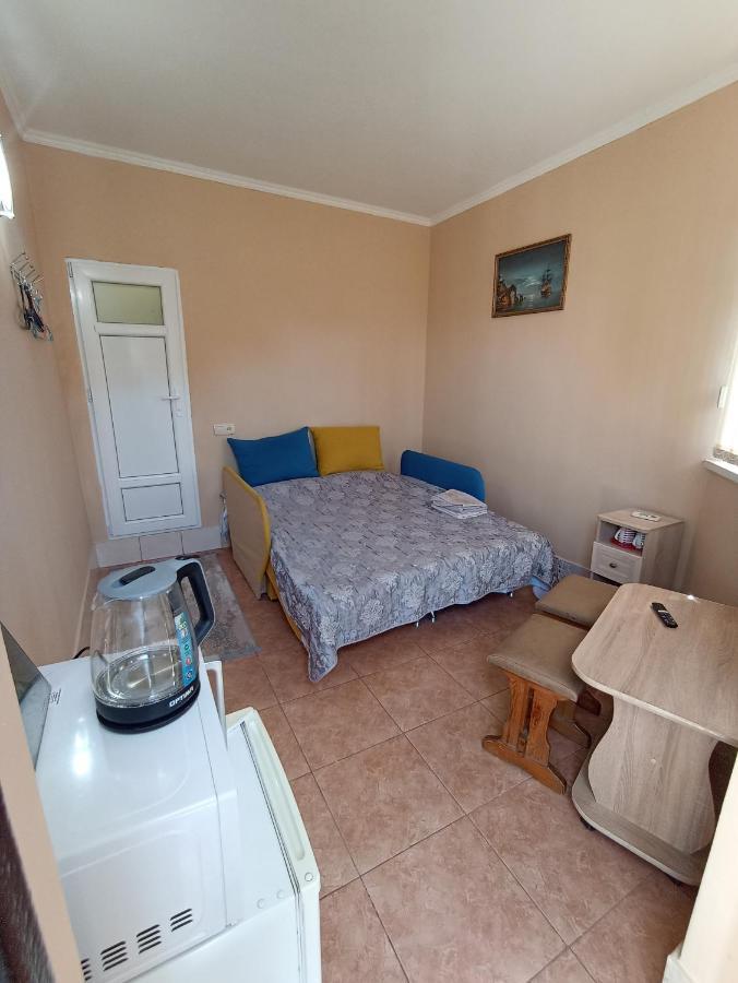 Hotel By The Sea Rozetta Sukhumi Ngoại thất bức ảnh