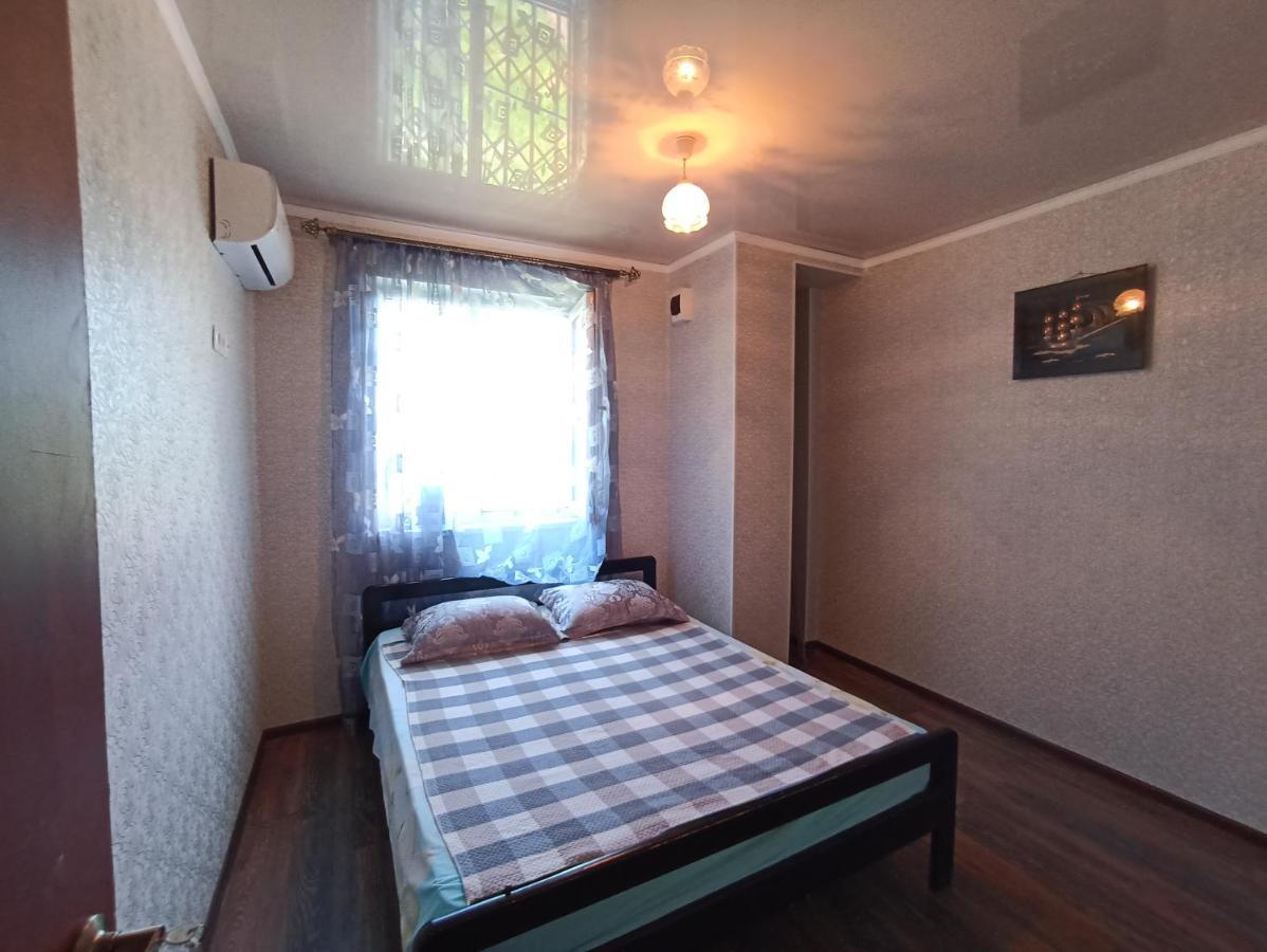 Hotel By The Sea Rozetta Sukhumi Ngoại thất bức ảnh
