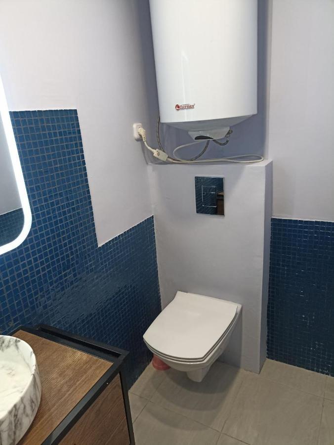 Hotel By The Sea Rozetta Sukhumi Ngoại thất bức ảnh