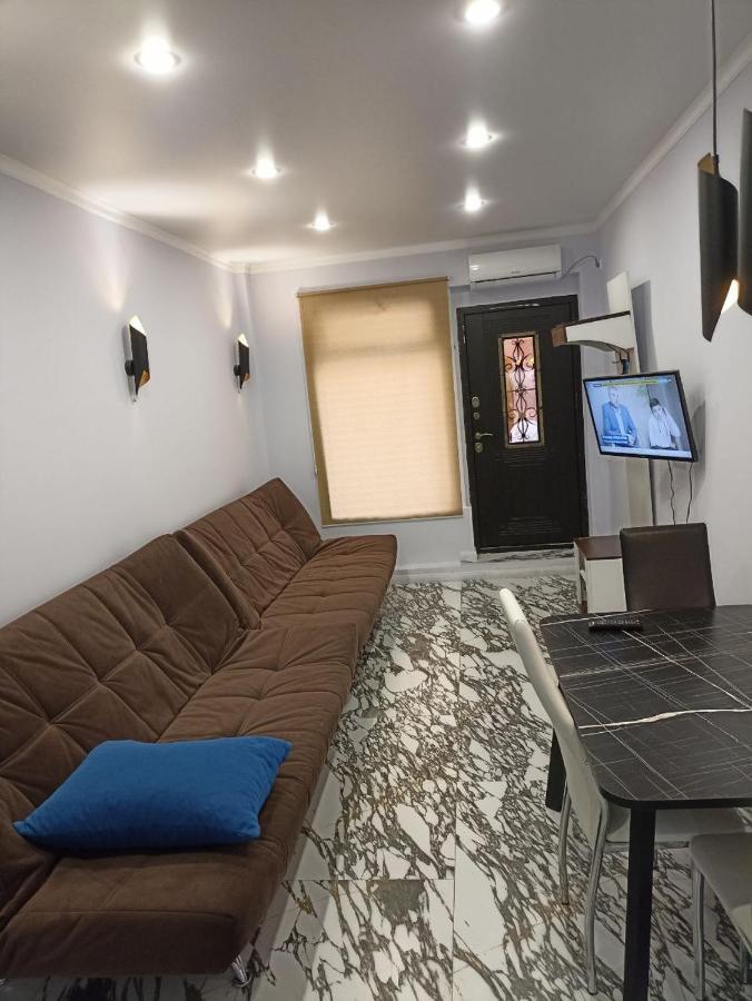 Hotel By The Sea Rozetta Sukhumi Ngoại thất bức ảnh